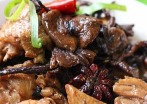 小鸡炖蘑菇