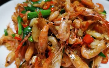 韭菜炒小河虾