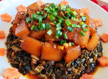 梅菜红烧肉
