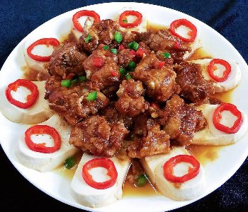 靓排骨蒸豆腐