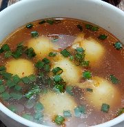 酸辣鲜肉汤圆