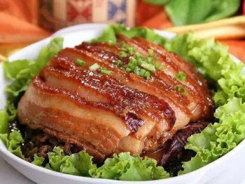 冬菜腐乳扣肉