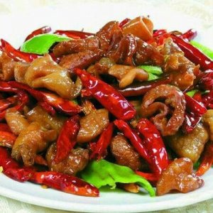 东莞饭堂承包辣子肥肠的做法