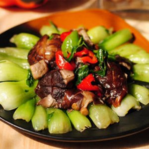 东莞饭堂承包香菇炒油菜的做