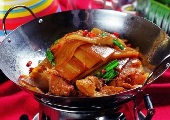 东莞饭堂承包干锅萝卜的做法