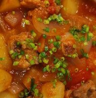 土豆焖排骨